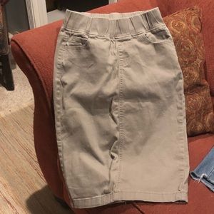 Dainty Jewell’s XS midi Skirt Khaki